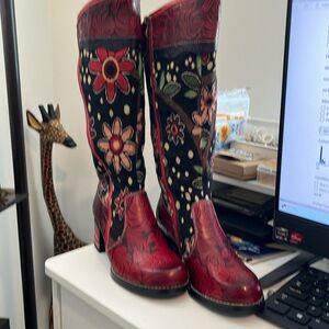 Floral zip up ladies boots size 7